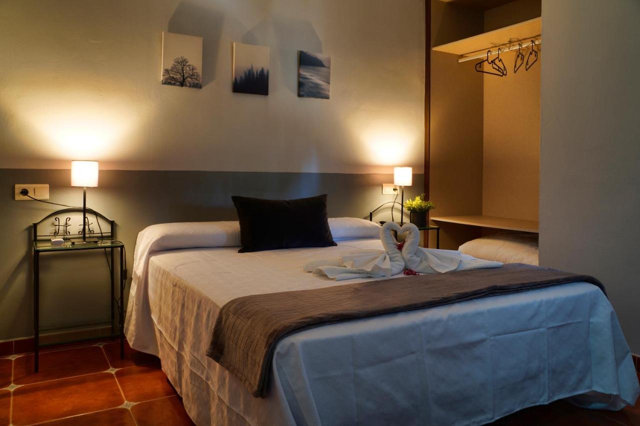 קורטס דה לה פרונטרה Hotel Rural & Restaurante Las Camaretas מראה חיצוני תמונה