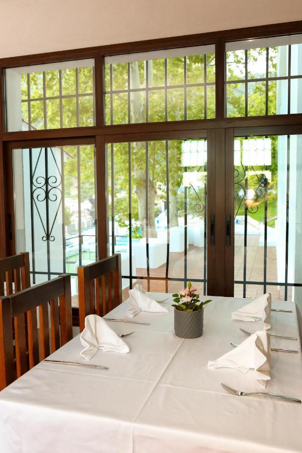 קורטס דה לה פרונטרה Hotel Rural & Restaurante Las Camaretas מראה חיצוני תמונה